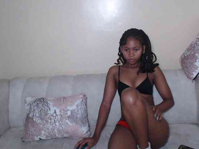 ItsYaGirlPookie webcam