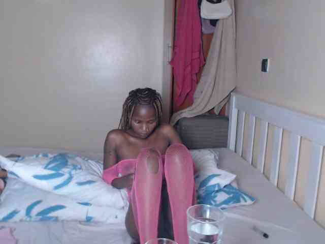 ItsYaGirlPookie webcam