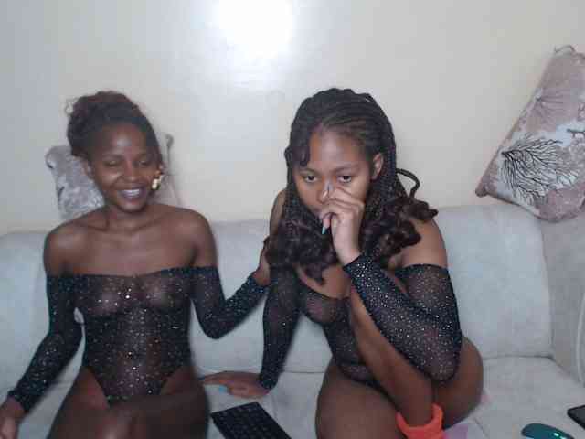 ItsYaGirlPookie webcam