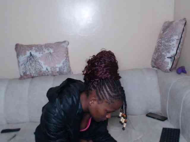 ItsYaGirlPookie webcam