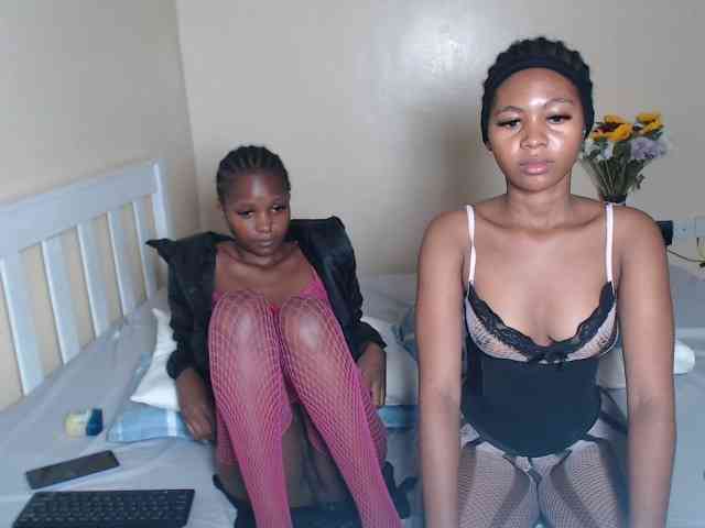 ItsYaGirlPookie webcam