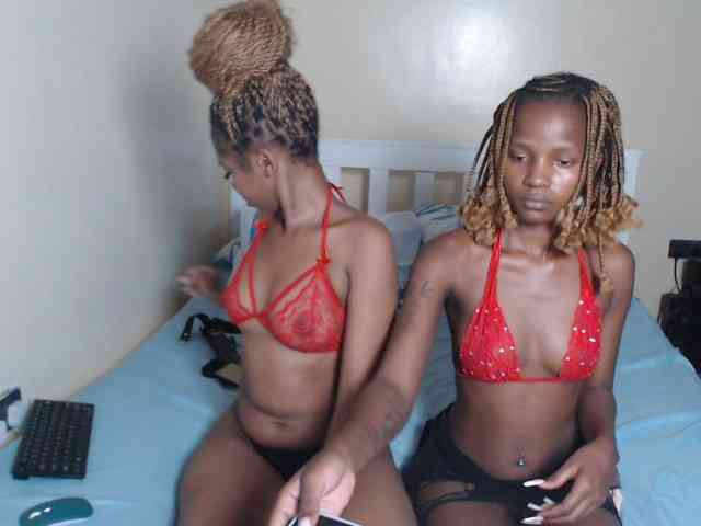 ItsYaGirlPookie webcam