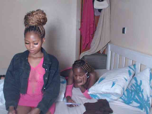 ItsYaGirlPookie webcam