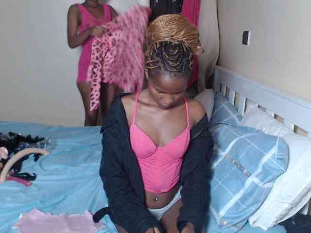 ItsYaGirlPookie webcam