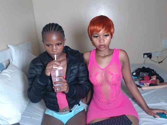 ItsYaGirlPookie webcam