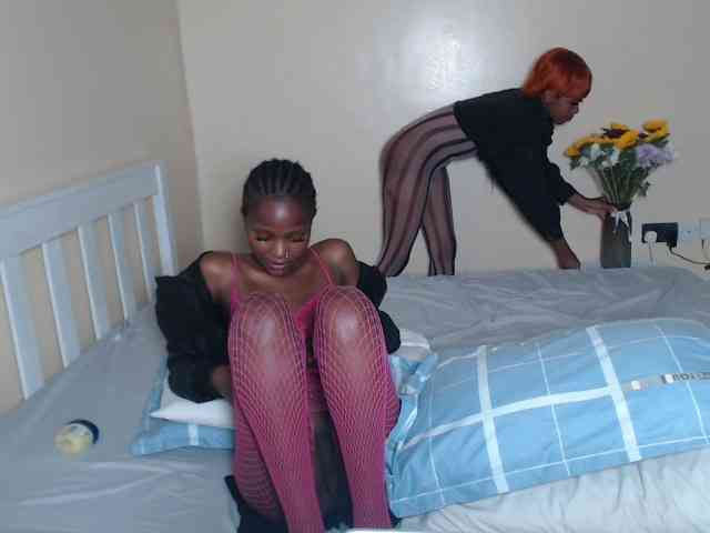 ItsYaGirlPookie webcam