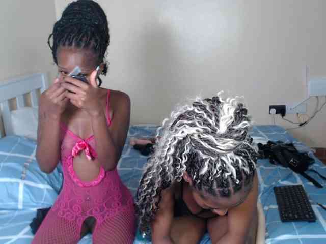 ItsYaGirlPookie webcam