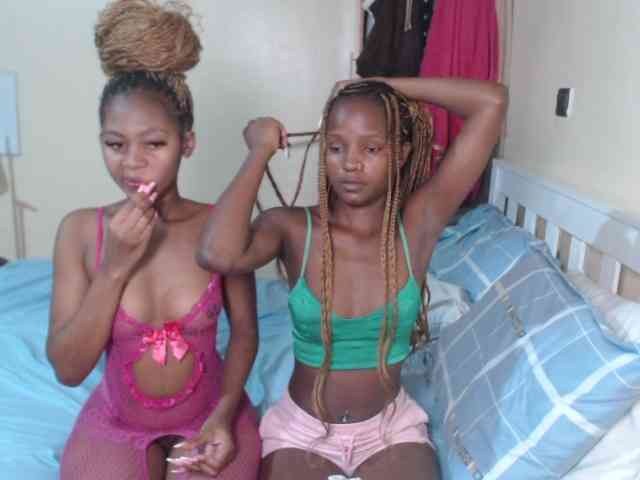 ItsYaGirlPookie webcam