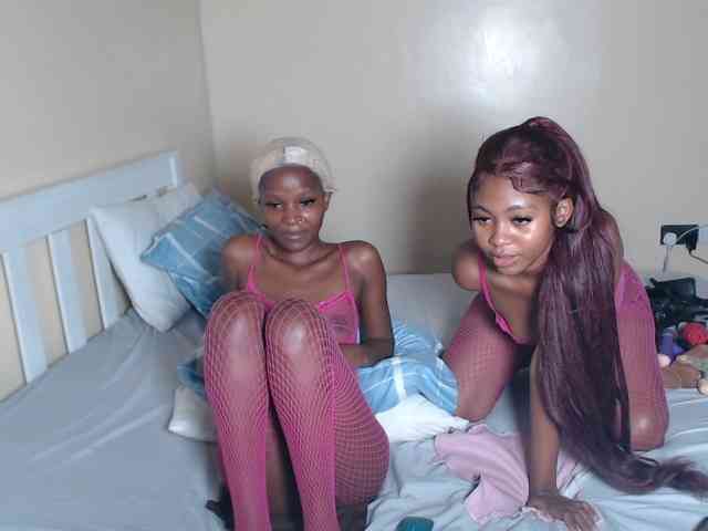 ItsYaGirlPookie webcam