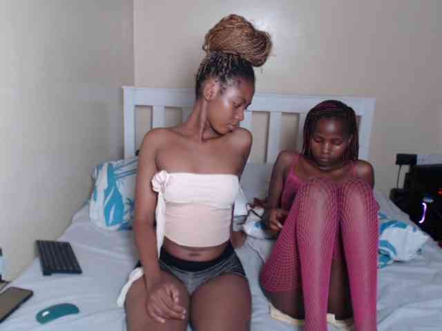 ItsYaGirlPookie webcam