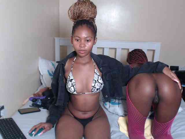 ItsYaGirlPookie webcam