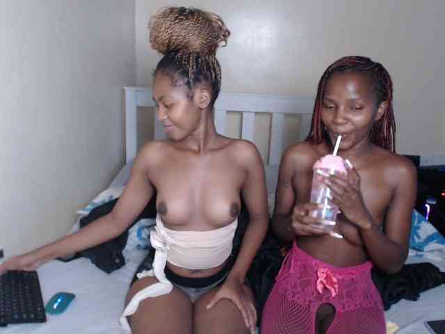 ItsYaGirlPookie webcam