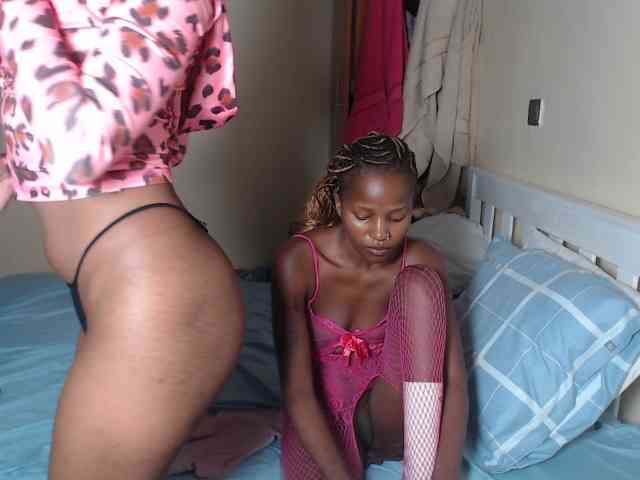 ItsYaGirlPookie webcam