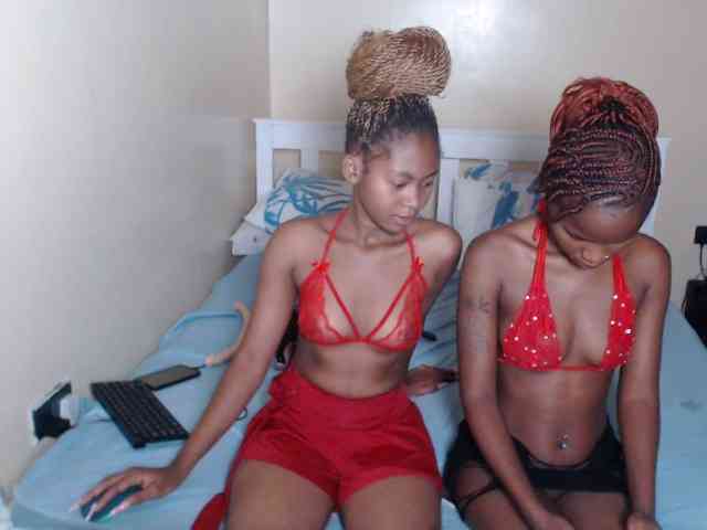 ItsYaGirlPookie webcam