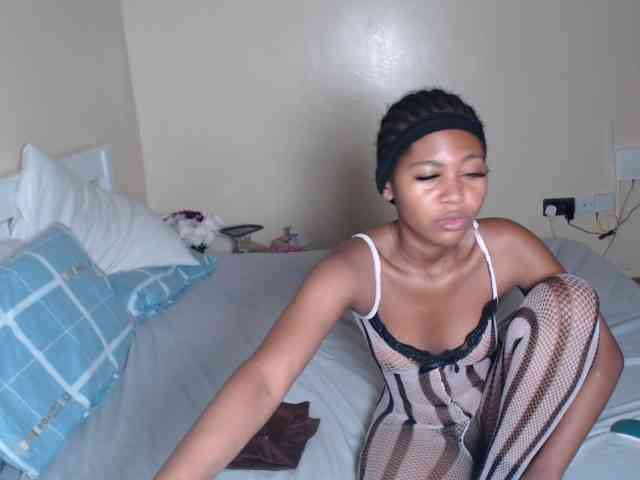 ItsYaGirlPookie webcam