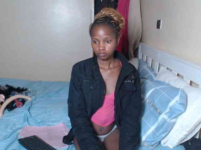 ItsYaGirlPookie webcam