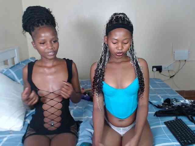 ItsYaGirlPookie webcam