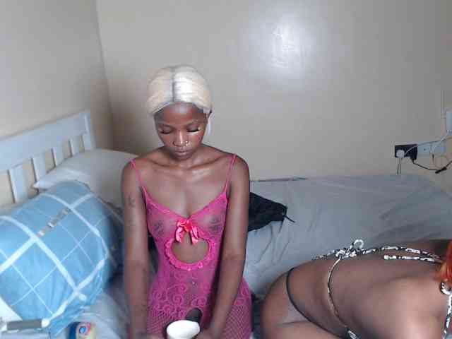 ItsYaGirlPookie webcam