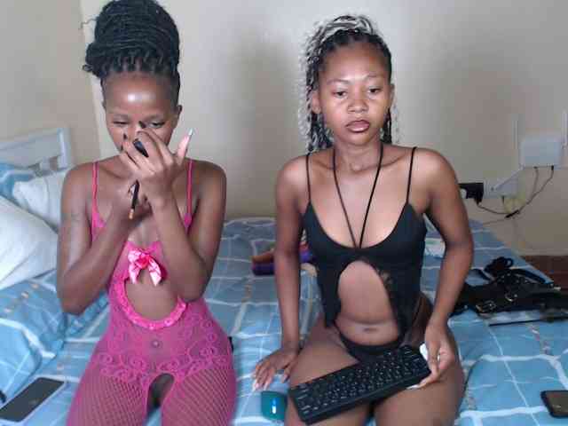 ItsYaGirlPookie webcam