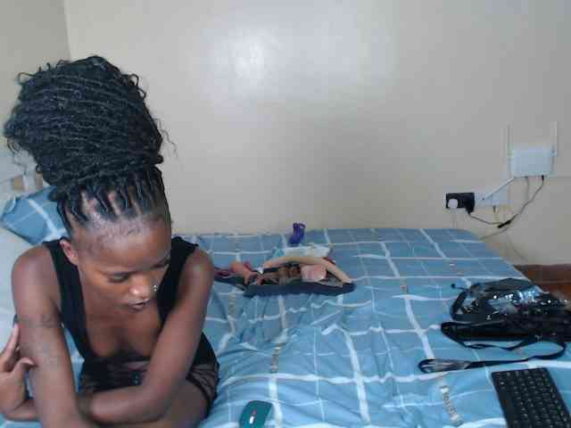 ItsYaGirlPookie webcam