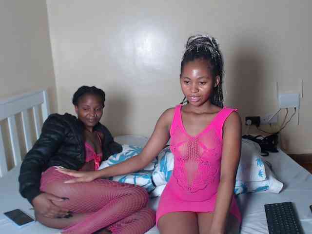 ItsYaGirlPookie webcam