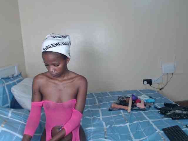 ItsYaGirlPookie webcam