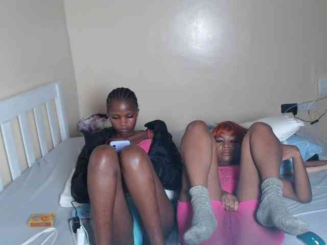 ItsYaGirlPookie webcam