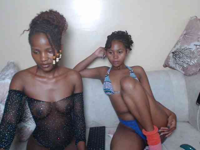 ItsYaGirlPookie webcam