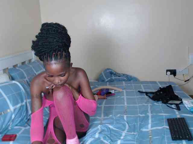 ItsYaGirlPookie webcam