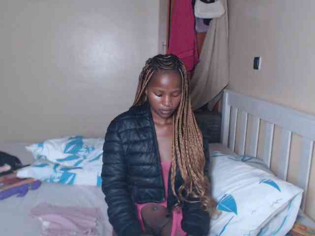 ItsYaGirlPookie webcam