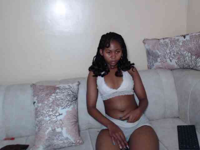 ItsYaGirlPookie webcam