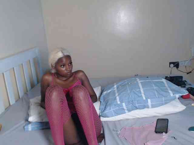 ItsYaGirlPookie webcam