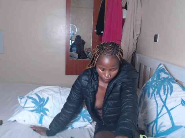 ItsYaGirlPookie webcam