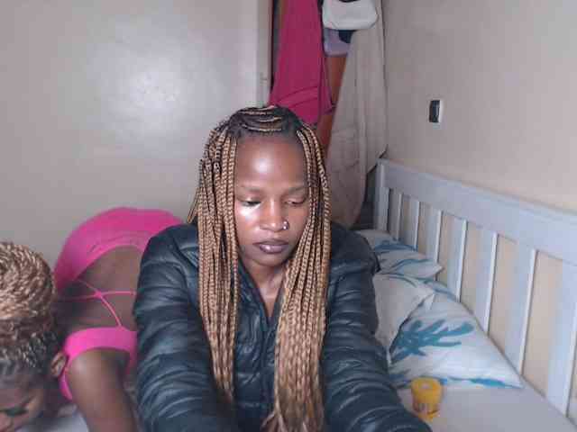 ItsYaGirlPookie webcam