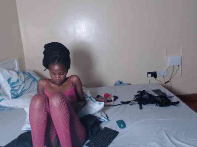 ItsYaGirlPookie webcam