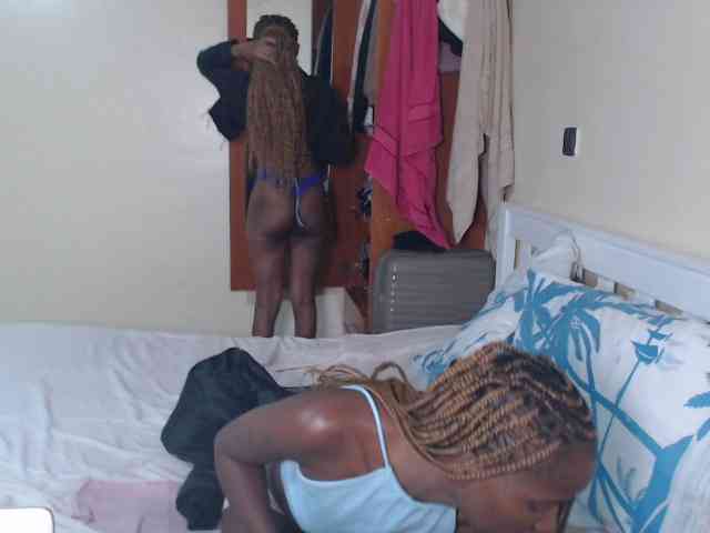 ItsYaGirlPookie webcam