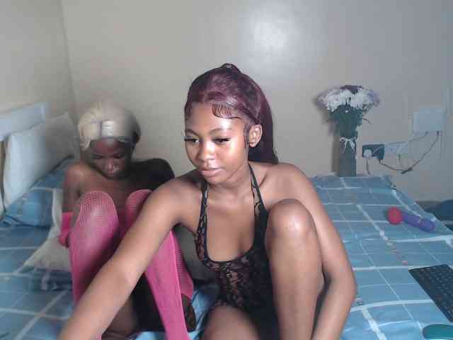 ItsYaGirlPookie webcam