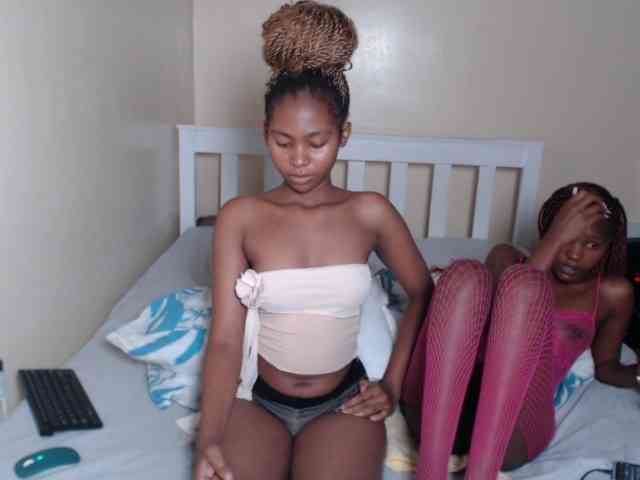 ItsYaGirlPookie webcam