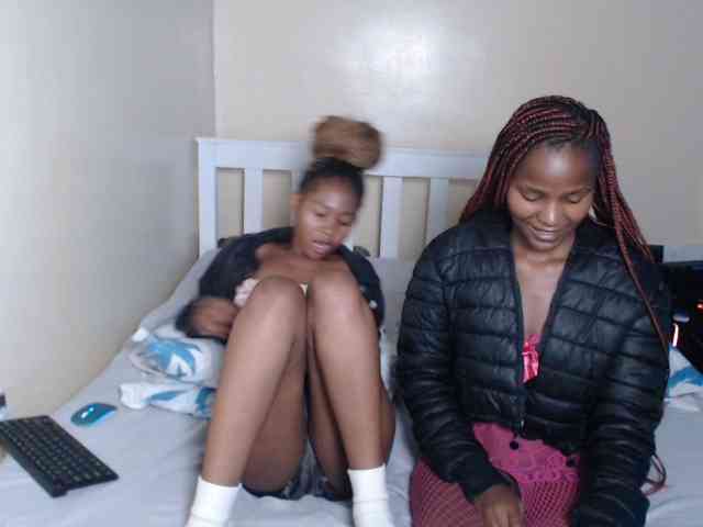 ItsYaGirlPookie webcam