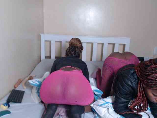 ItsYaGirlPookie webcam