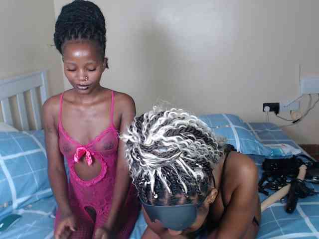 ItsYaGirlPookie webcam