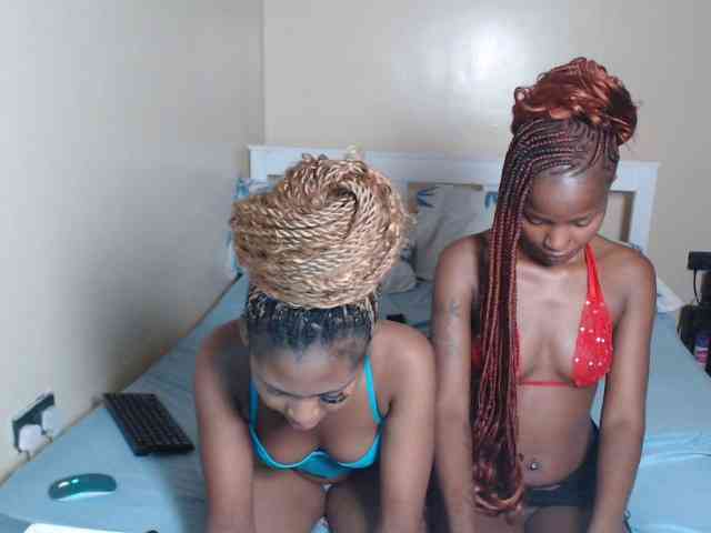 ItsYaGirlPookie webcam