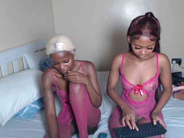 ItsYaGirlPookie webcam