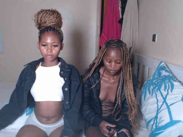 ItsYaGirlPookie webcam