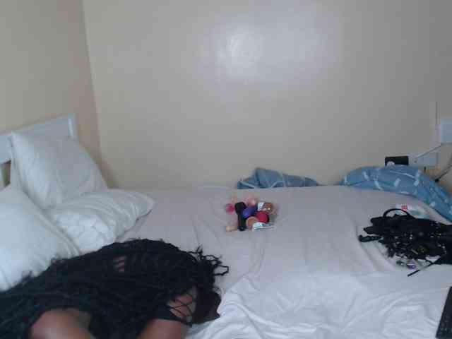 ItsYaGirlPookie webcam