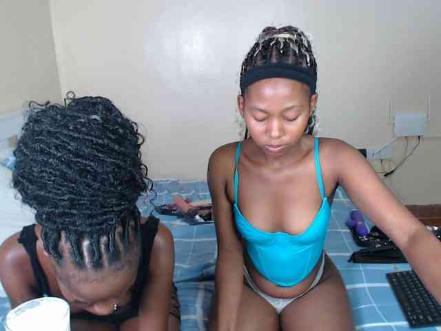 ItsYaGirlPookie webcam