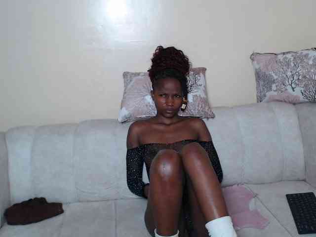 ItsYaGirlPookie webcam