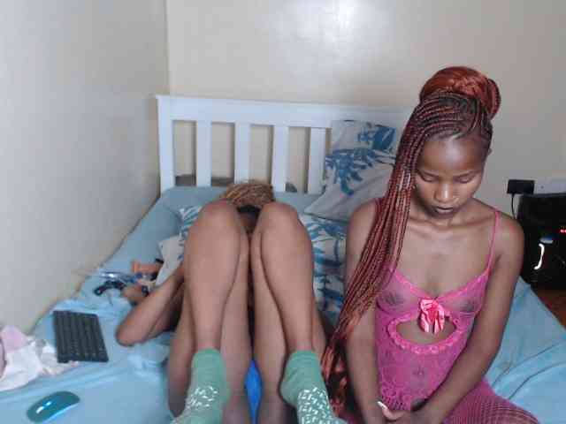 ItsYaGirlPookie webcam