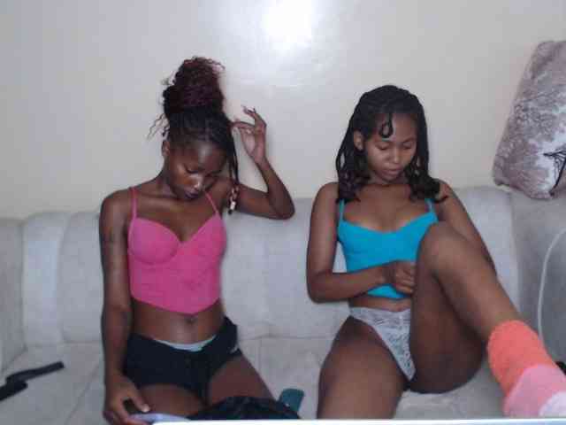 ItsYaGirlPookie webcam