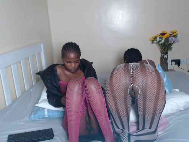 ItsYaGirlPookie webcam